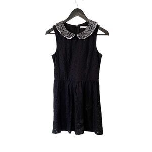 Clockhouse Elements Black Fit & Flair Eyelet Pearlized Peter Pan Collar Blouse
